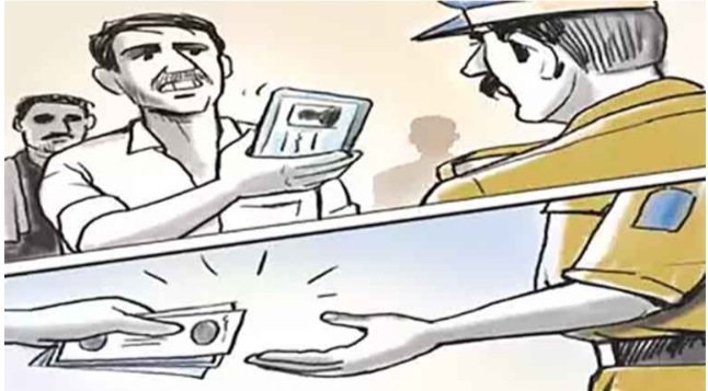 गुन्हा दाखल न करण्यासाठी उपनिरीक्षकाची लाच मागणी; एसीबीचा सापळा, अधिकारी ताब्यात